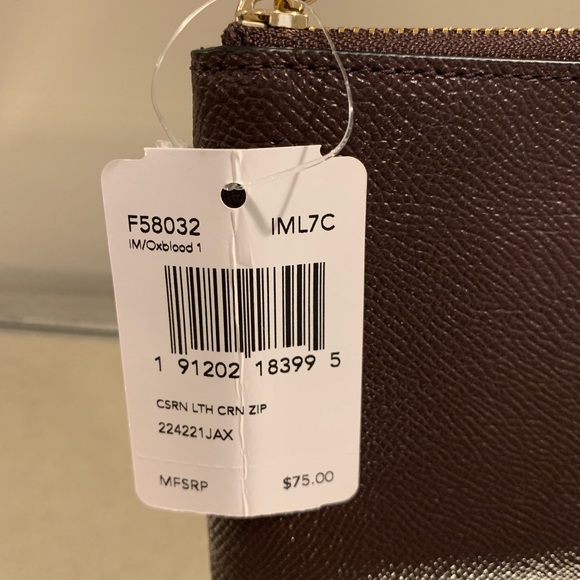 NEW Coach Oxblood Leather Wristlet - Picture 7 of 7
